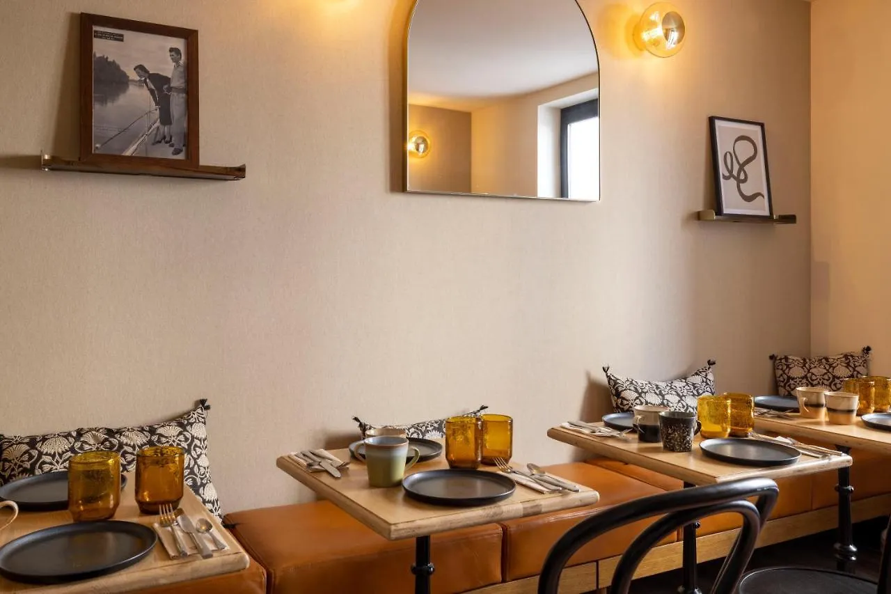 Ernest Otel Paris